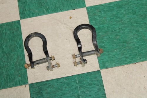 07-13 Silverado 1500 Front Bumper Pair Left LH Right RH Tow Hooks W/ Hardware OE - Picture 6 of 12