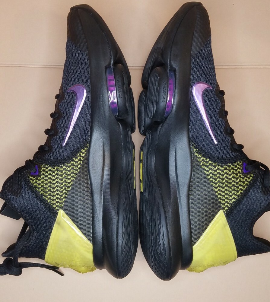 lebron witness 4 black voltage purple