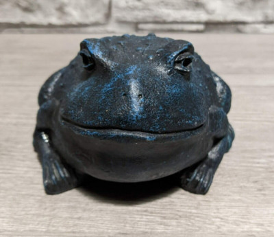 Vintage 3.5''x5'' Frog Figurine Blue Black Toad Statue Witch Decor Halloween Prop