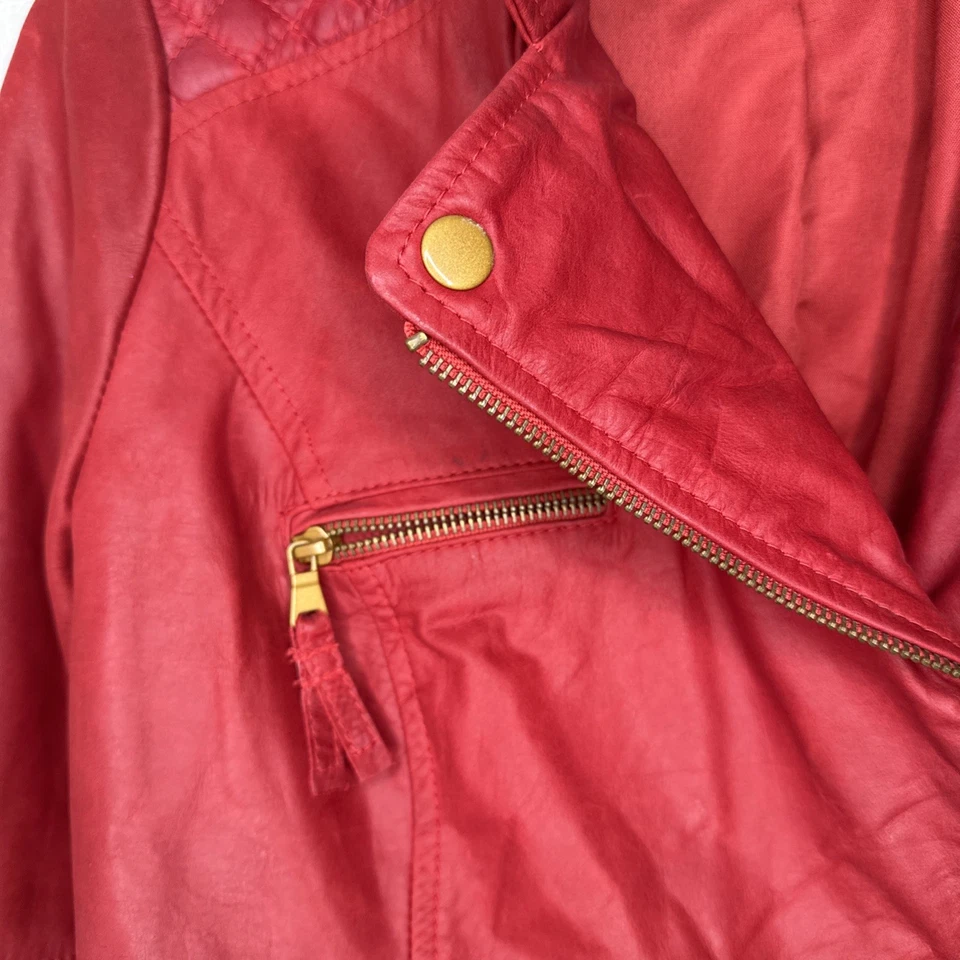 Jaqueta de motociclista Zara Premium vermelha couro genuíno 3 bolsos forrada com zíper M/G. - Imagem 4 de 4