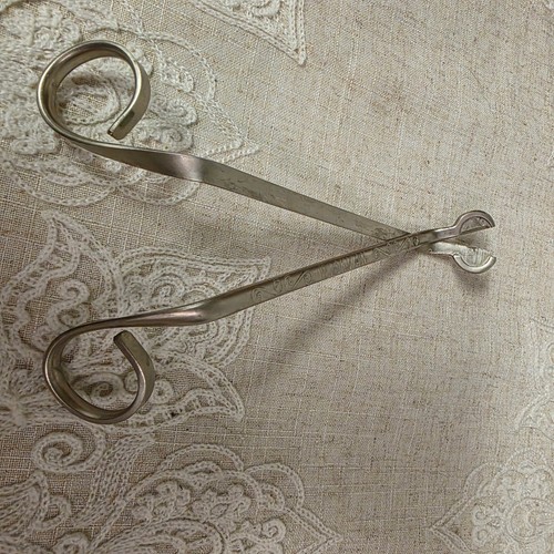 Wickman Vintage Scrolled Handle Candle Wick Trimmer Silver Tone Scissors