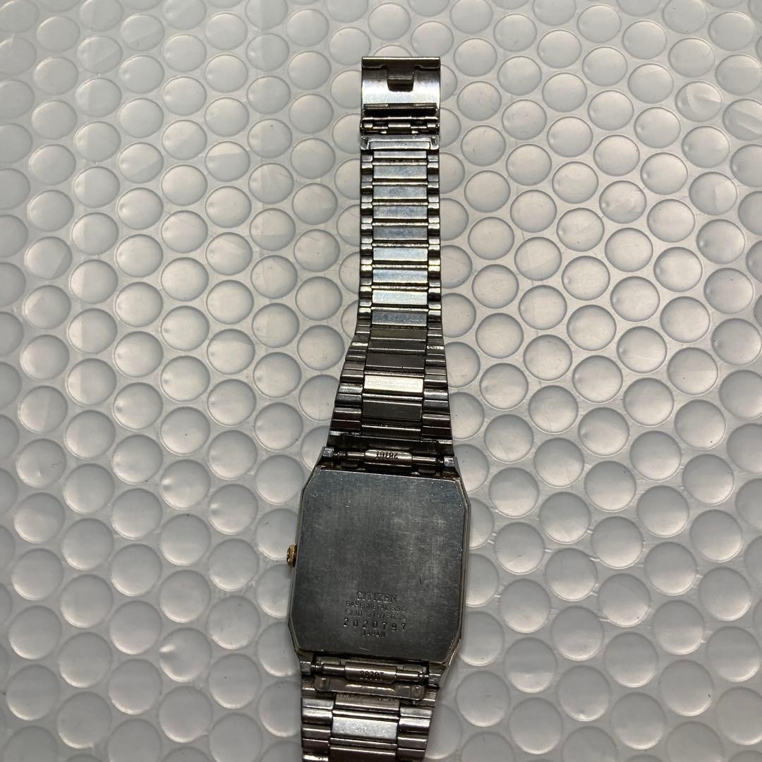 Citizen Rectangular - image 9