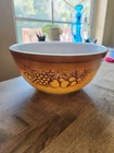Vintage 403 Pyrex "Old Orchard" 2.5qt Brown large mixing bowl
