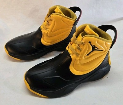 Jordan Drip 23 Little Kids' Size 3 Shoes University Gold-Black Rain Boot 