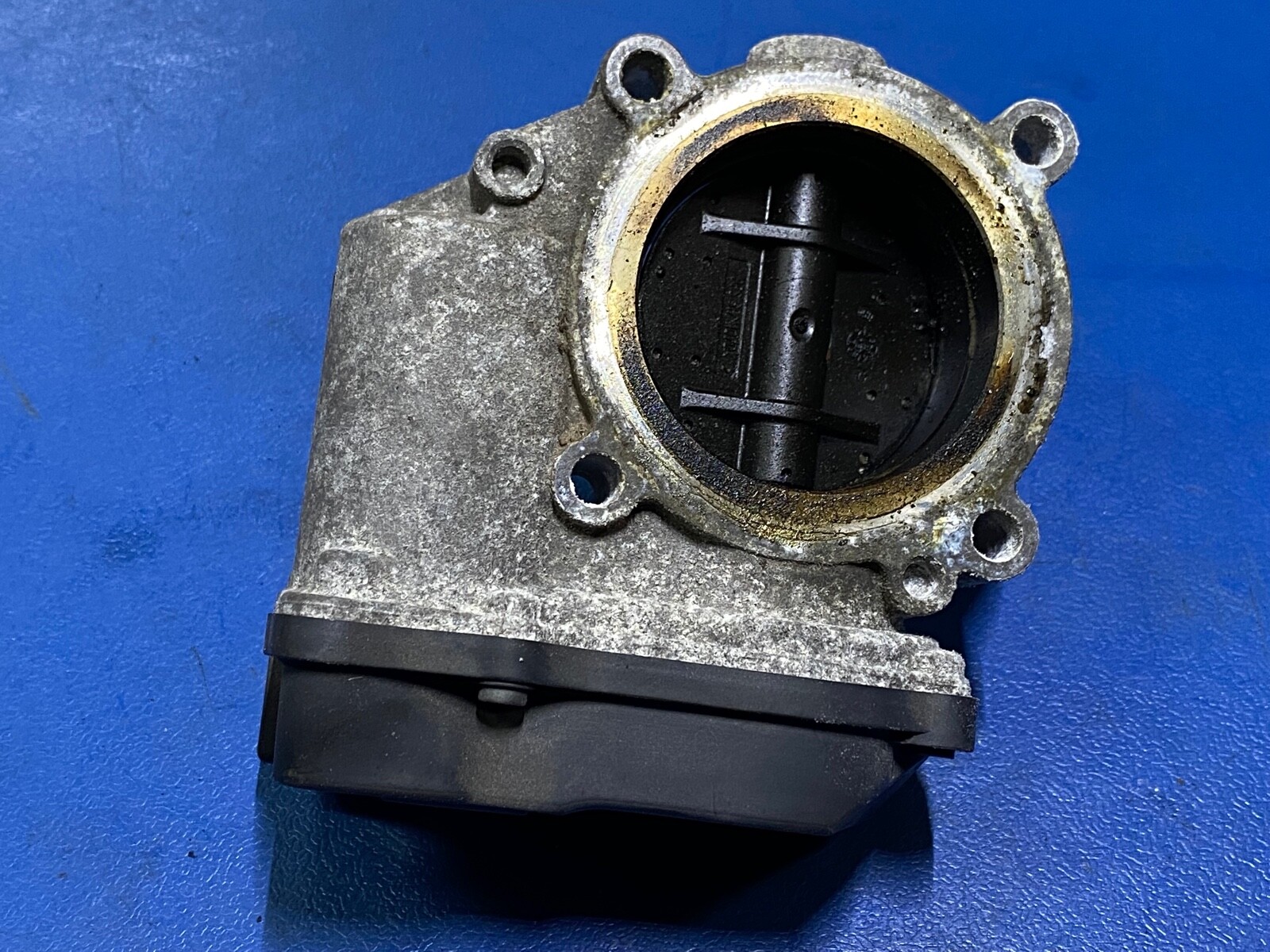 AUDI TT 8J MK2 2.0 TFSI A3 8P VW GOLF MK5 GTI THROTTLE BODY 06F133062G