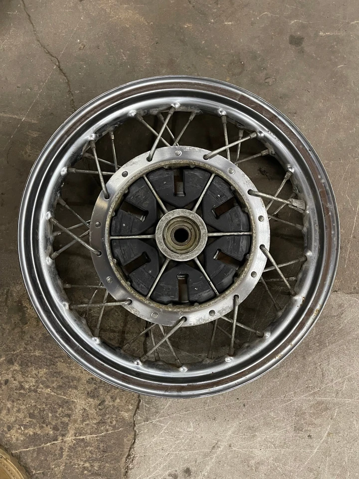 Llanta trasera Suzuki S40 LS650 Savage 1986 a 2007 15x2,75 15" 06 05 04 03 02 Foto 4 de 4