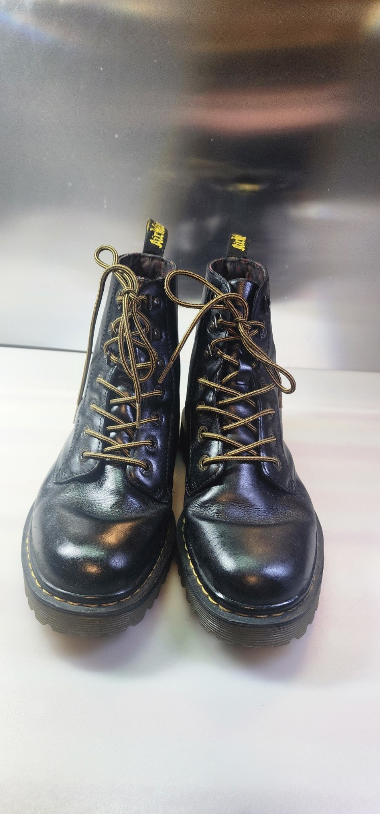 Dr. Martens Black Leather Combat Ankle Boots Lace Up Round Toe M8.5/W10. See Pic