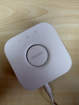   Philips Hue Bridge (2. Generation) Smart Home Zentrale - inkl. Versand