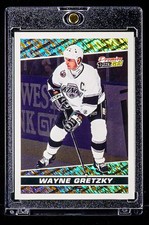 Wayne Gretzky Signs New Long-Term Autograph Deal with Upper Deck 16