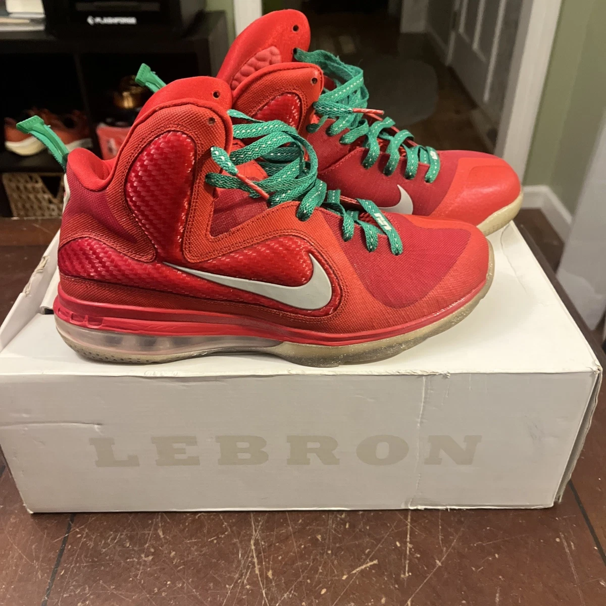 Lebron 9. Christmas slightly used Nike LeBron 9 Christmas | eBay main image 4