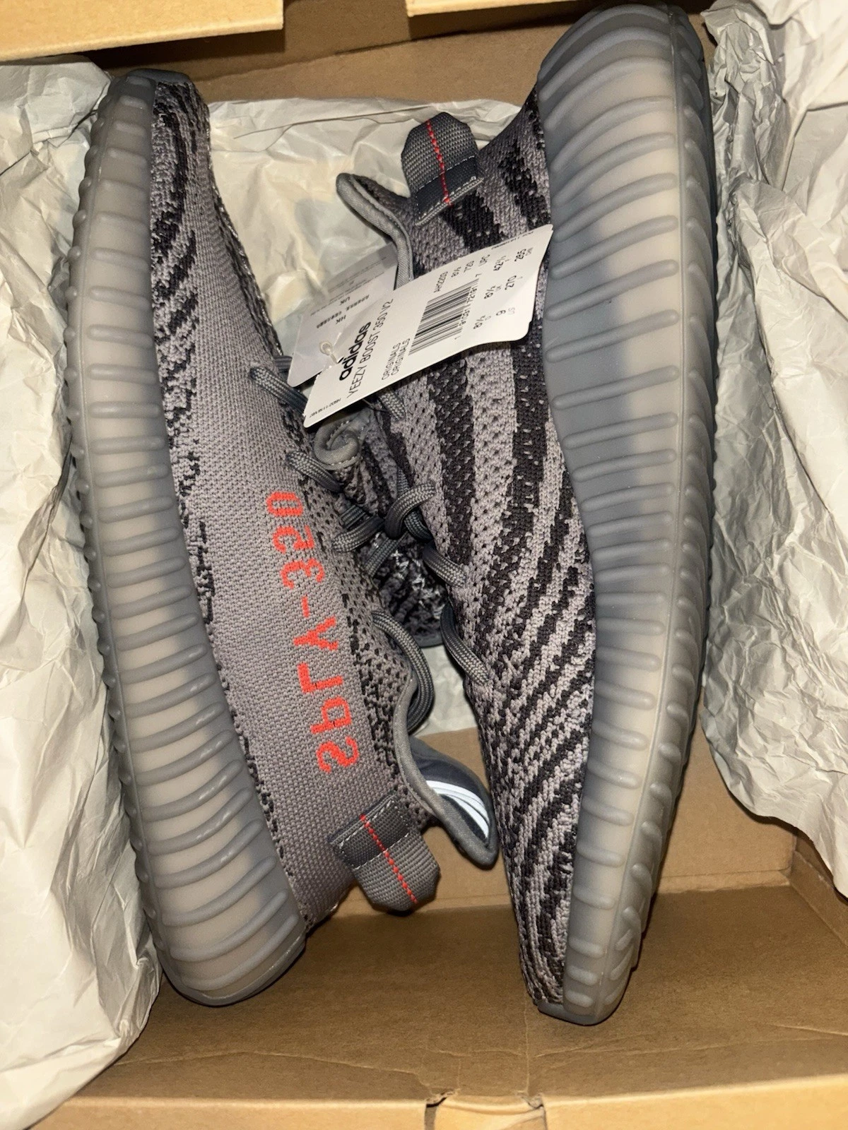 Taglia 9 NUOVO Yeezy Boost 350 V2 Beluga 2.0 AH2203