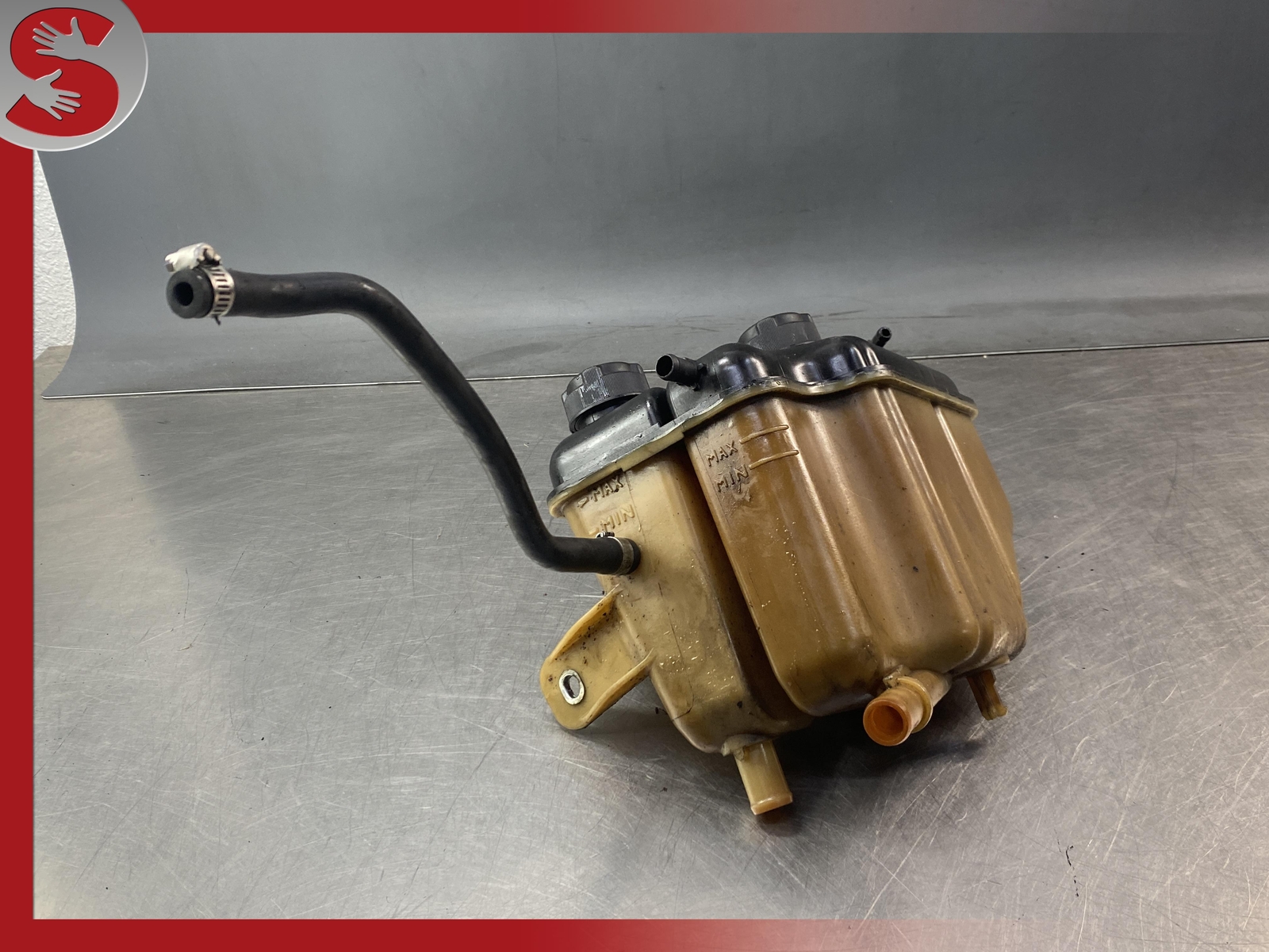 14-20 Maserati Levante Ghibli Coolant Over Flow Reservoir Tank 670031651 OEM