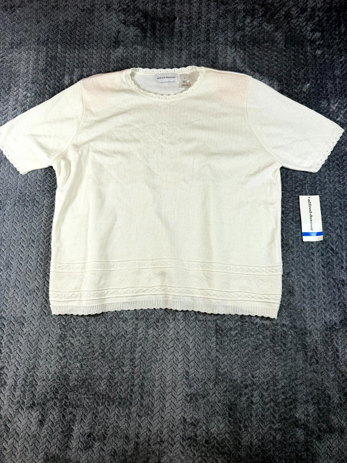 Alfred Dunner Knit Top Womens XL Cream Embroidered Flower Short Sleeve Pullover