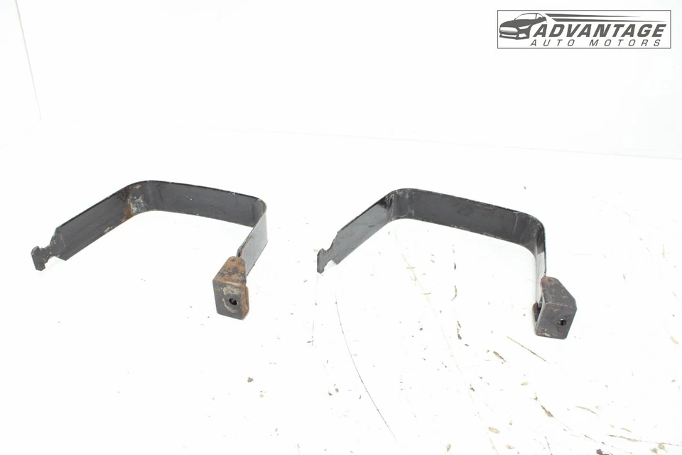Chevy Silverado 2500 HD 2011-2019 tanque de combustible correa soporte conjunto de 2 OEM Foto 3 de 4