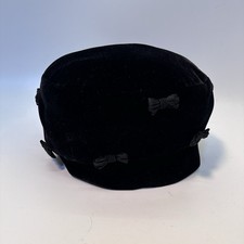 Mr. John Jr Women  s 21  Black Velvet Cloche Hat Vintage