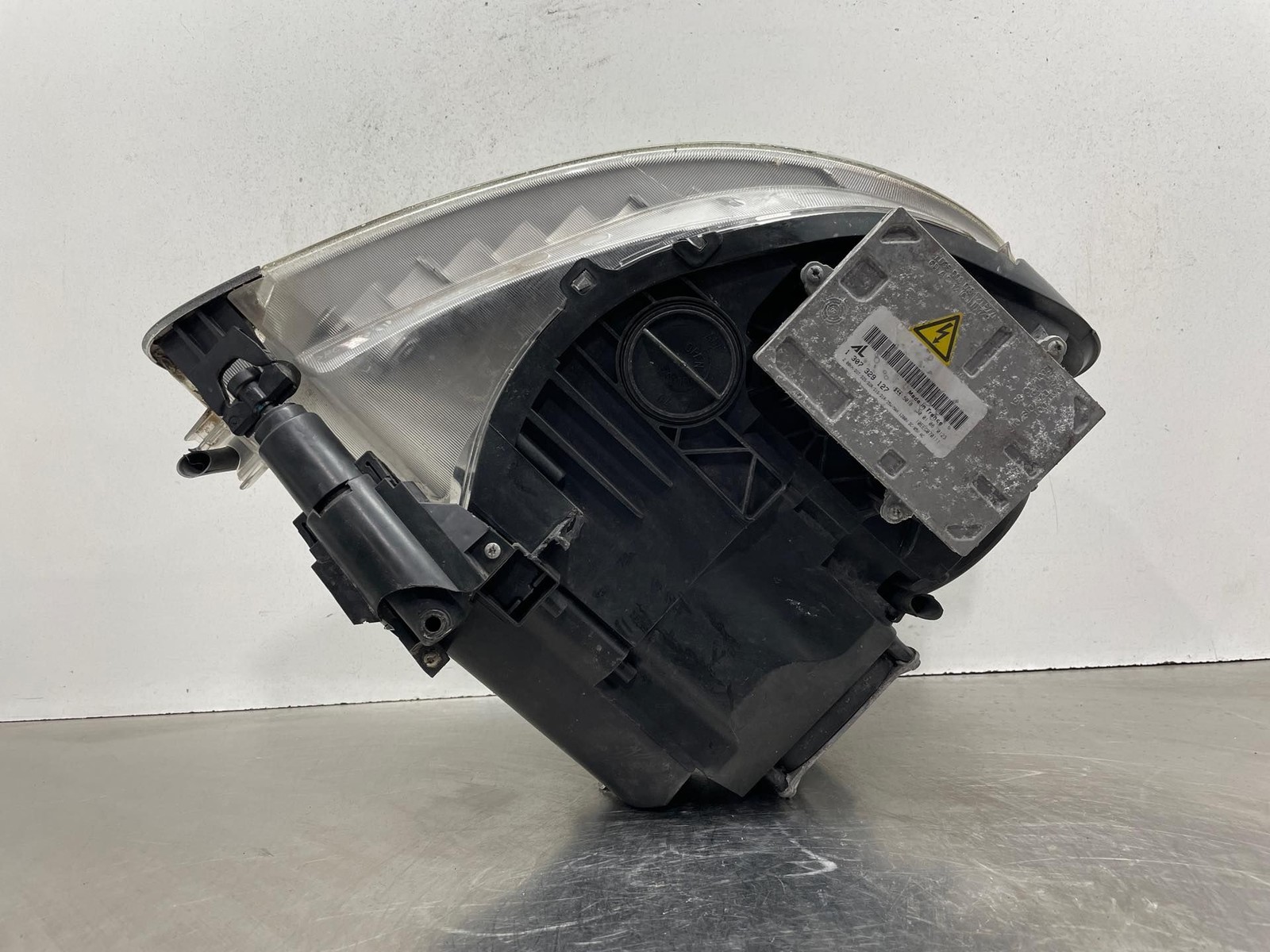 2009 Maserati Quattroporte Headlight Lamp Driver Left *MISSING ALL MOUNTS* OEM