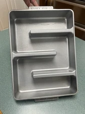 Bakers Edge Brownie Pan 9x12 Cast Aluminum Non-Stick Continuous Edge USA