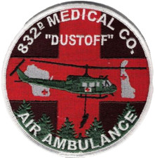 US Army 832d Medical Company Dustoff Air Ambulance Uniform patch Aufn&auml;her