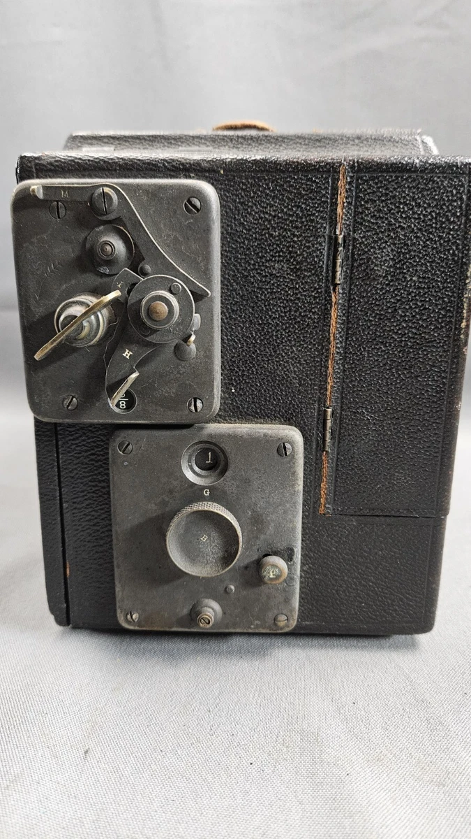 Graflex 3A Vintage cameras collection by Sylvain Halgand