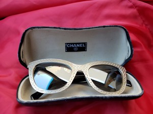 marc jacobs oversized sunglasses