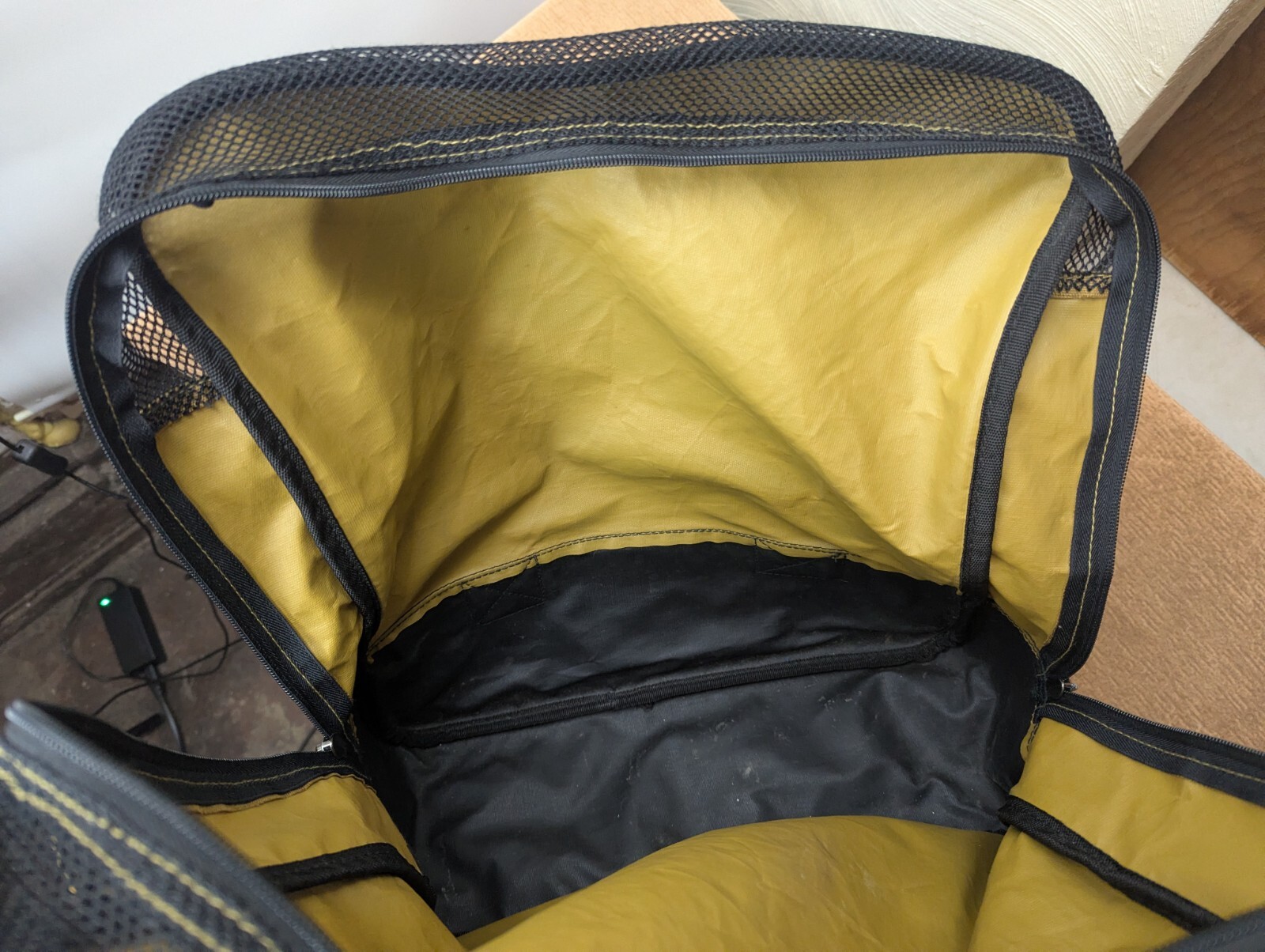 Volcom Backpack Vintage Multi Material Canvas Pla… - image 20