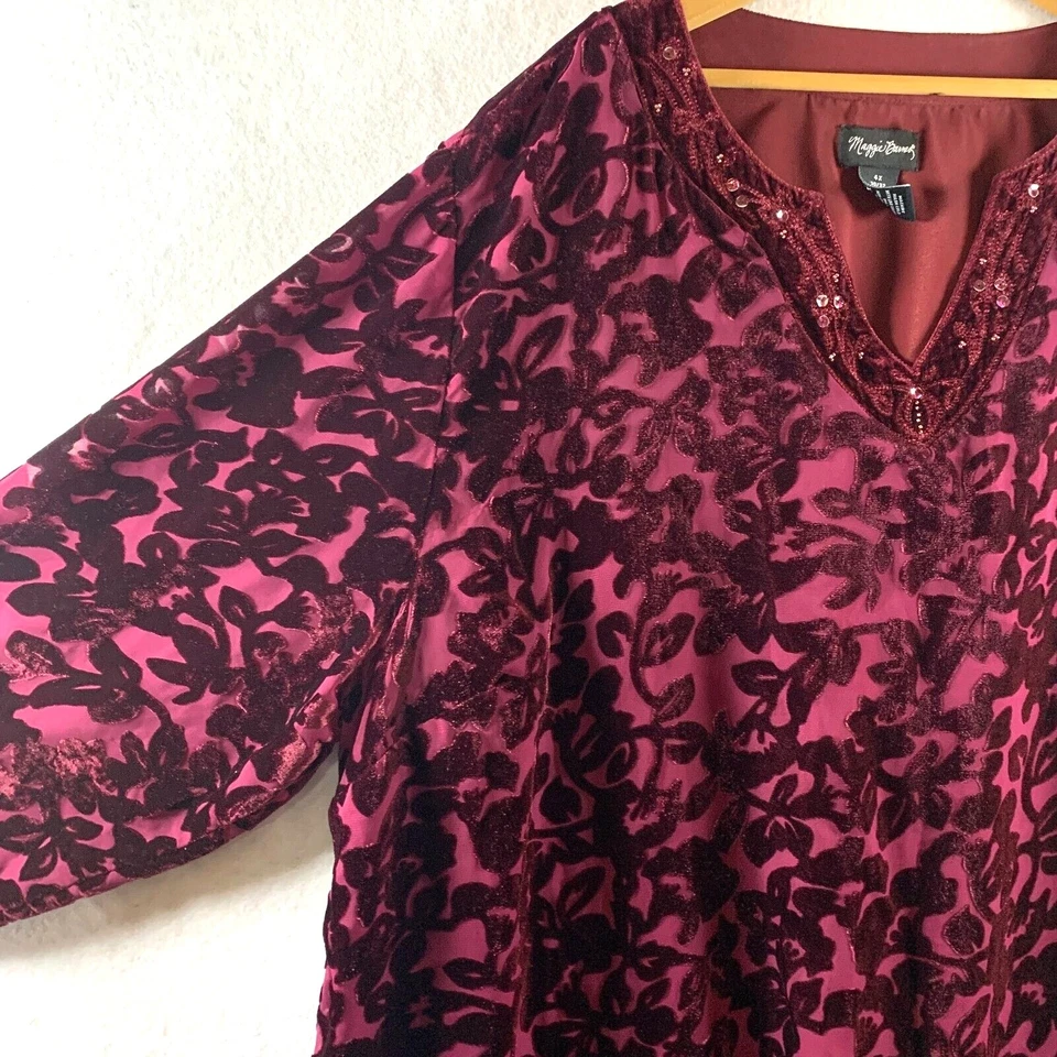 Top túnica Maggie Barnes mujer terciopelo agotado 4X púrpura adornado evento vacaciones Foto 3 de 4