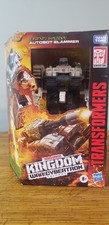 Hasbro Transformers War for Cybertron Autobot Slammer - Kingdom Deluxe -