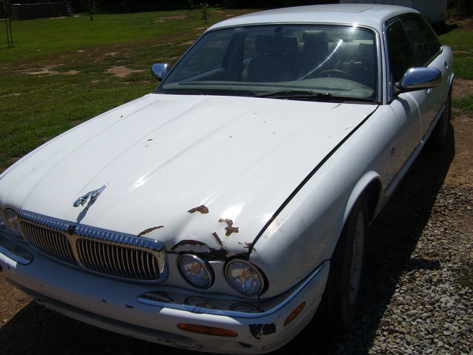 original 1998 Jaguar xj8 engine fuel injector wiring loom harness #LCC3320AC - Image 3 of 3