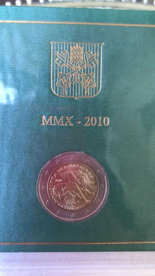 VATICAN 2 EURO 2010 COMMEMORATIVE COIN UNCIRCULATED IN BLISTER - Image 2 of 3