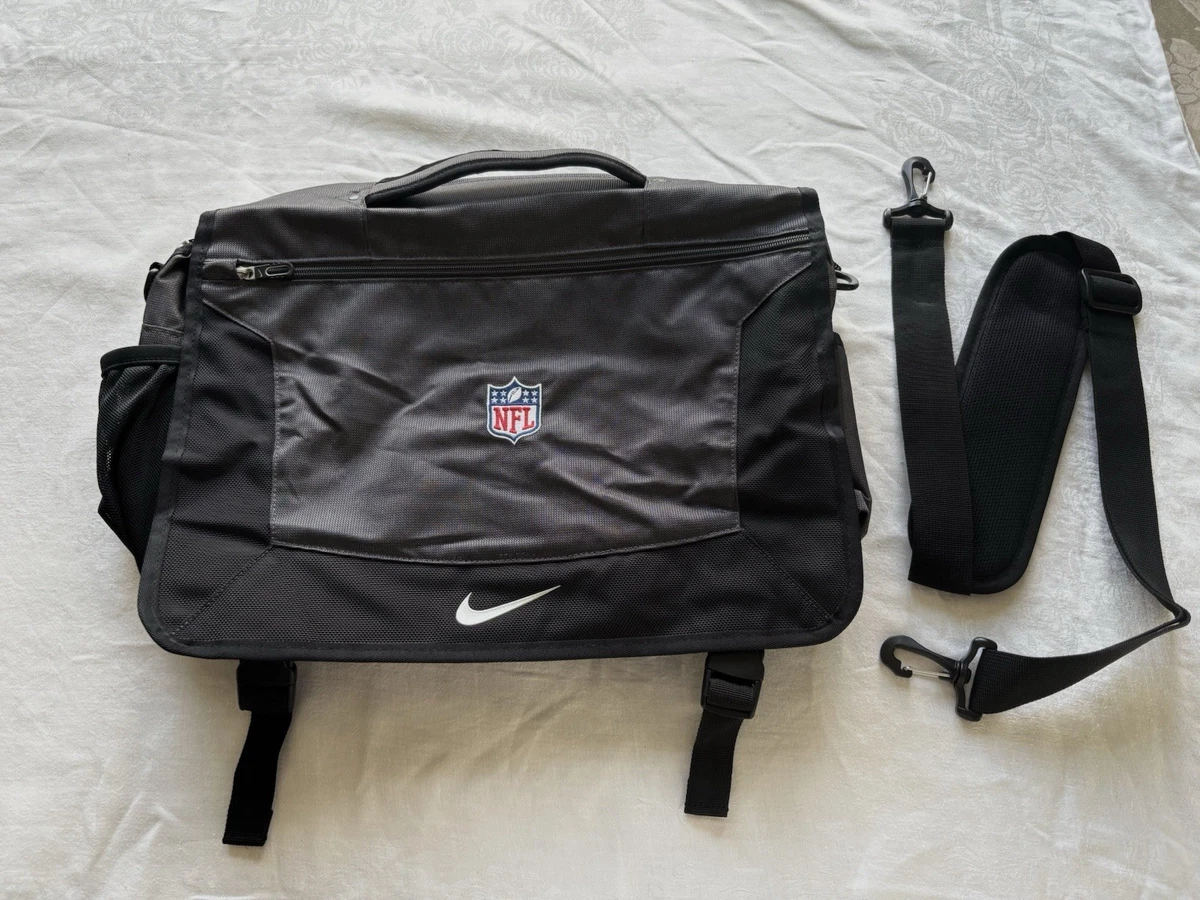 Nike Men's Black Messenger Bags for sale | eBay