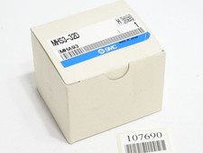 SMC MHS3-32D 3-Finger Parallelgreifer / Neu OVP