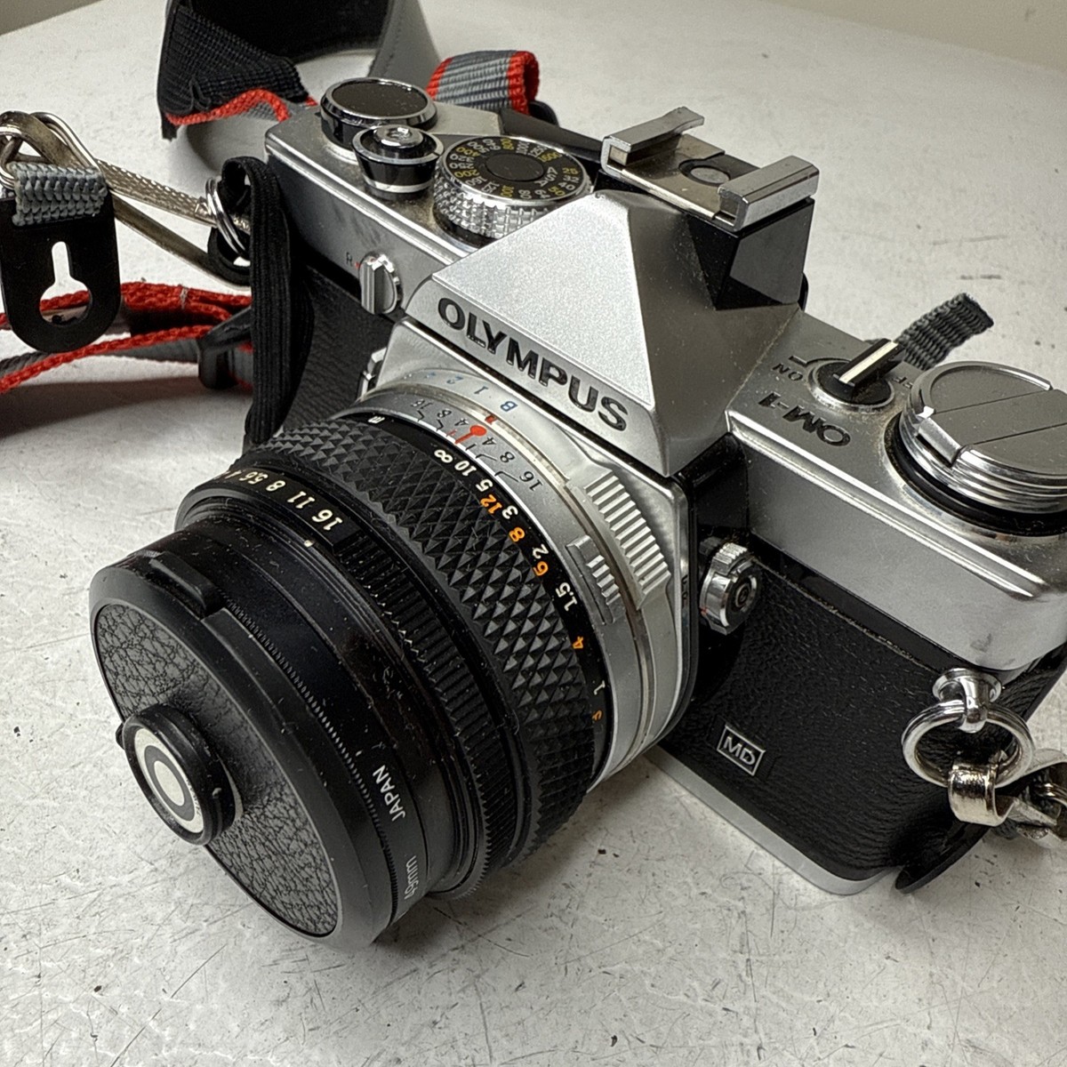 Olympus OM-1 35mm **READ**4-PARTS** Film Camera WITH LENS AND Olympus OM-1 35mm **READ**4-PARTS** Film Camera WITH LENS AND