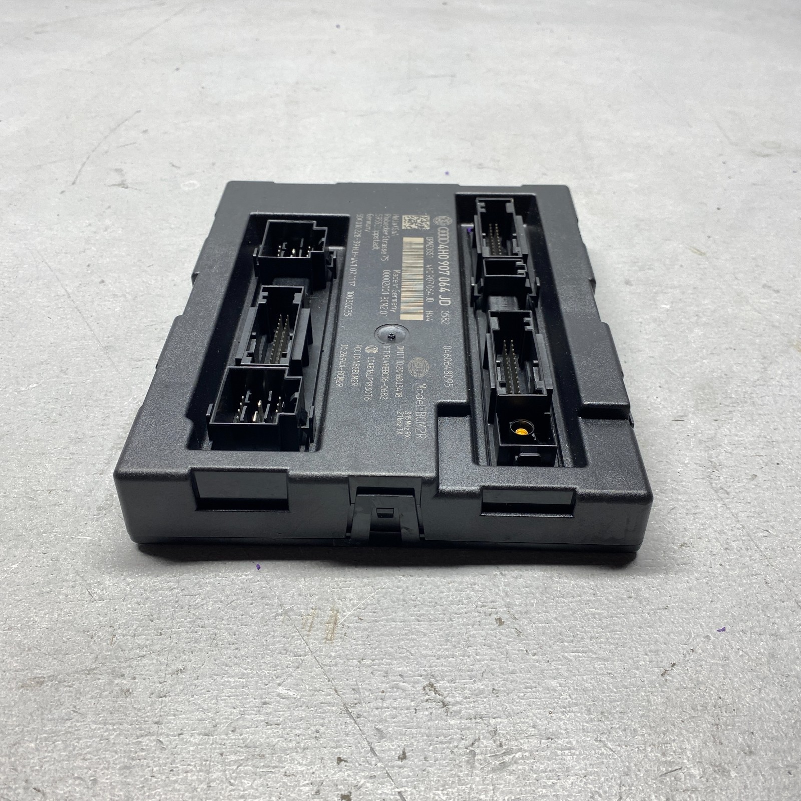 2018 Lamborghini Huracan Body System Control Module 4H0907064JD