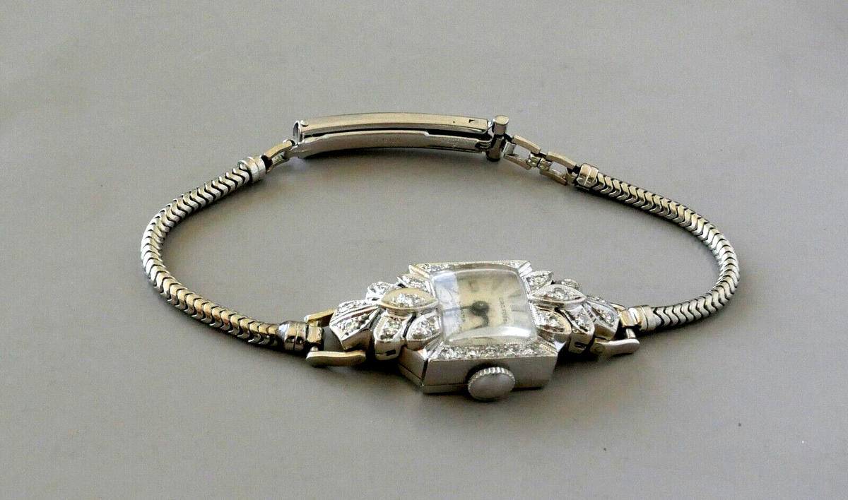 Montre Vintage Croton Nivada Granges Années 1970 - Cadran Diamant, Boîtier Or Blanc 14K - Mécanique
