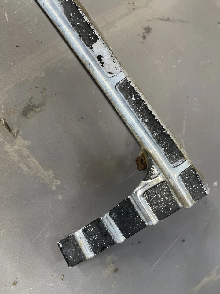 Chevy Impala 1968 parrilla panel de cabezal parrilla Biscayne Belair OEM Caprice 68 moldura Foto 2 de 4