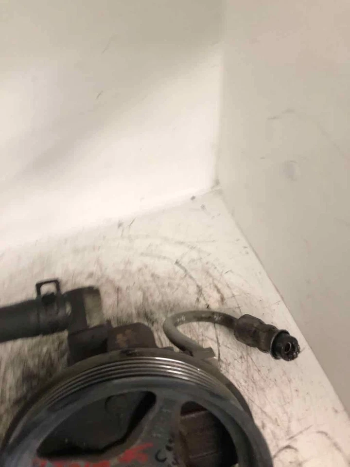 Bomba de dirección asistida Ford Crown Victoria 2003-2008 con polea para Grand Marquis Foto 3 de 3