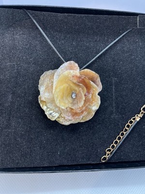Brosche Anhänger Anomia SEASHELL nachhaltig Unikat