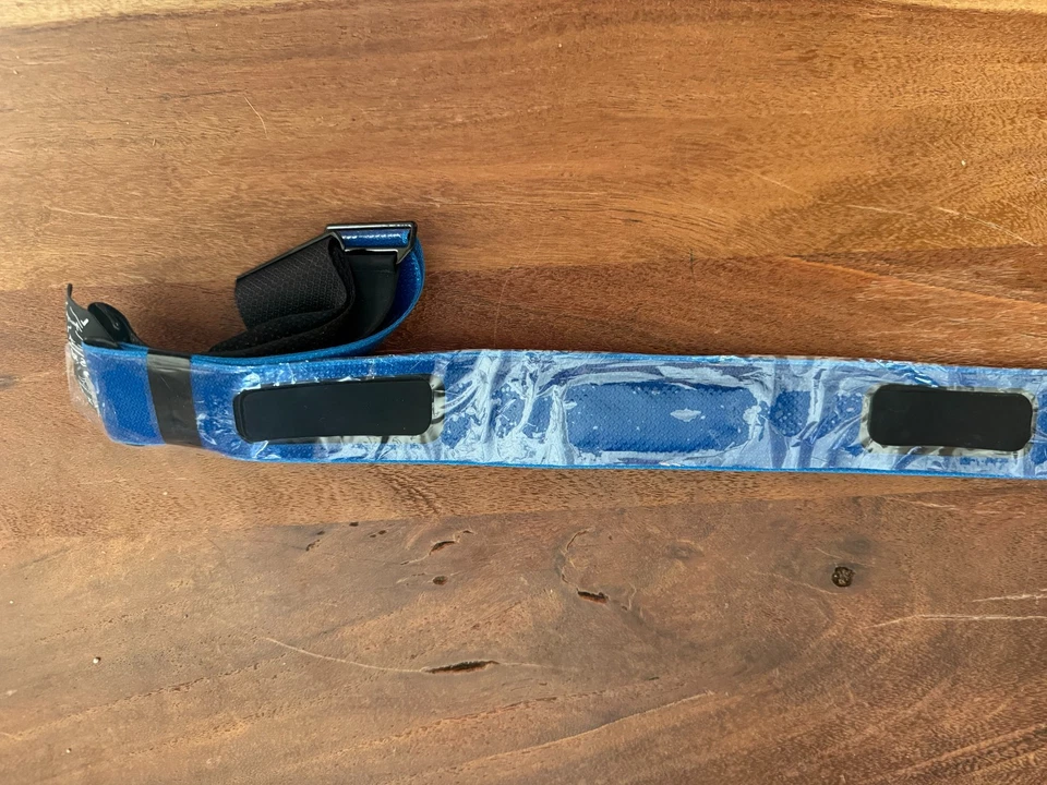 Garmin HRM-Swim 010-12342-00, Premium Heart Rate Strap with Real-Time Data - Image 3 of 4