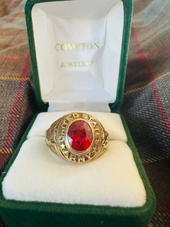 10 K Gold Army class ring WW2 period size 9.25