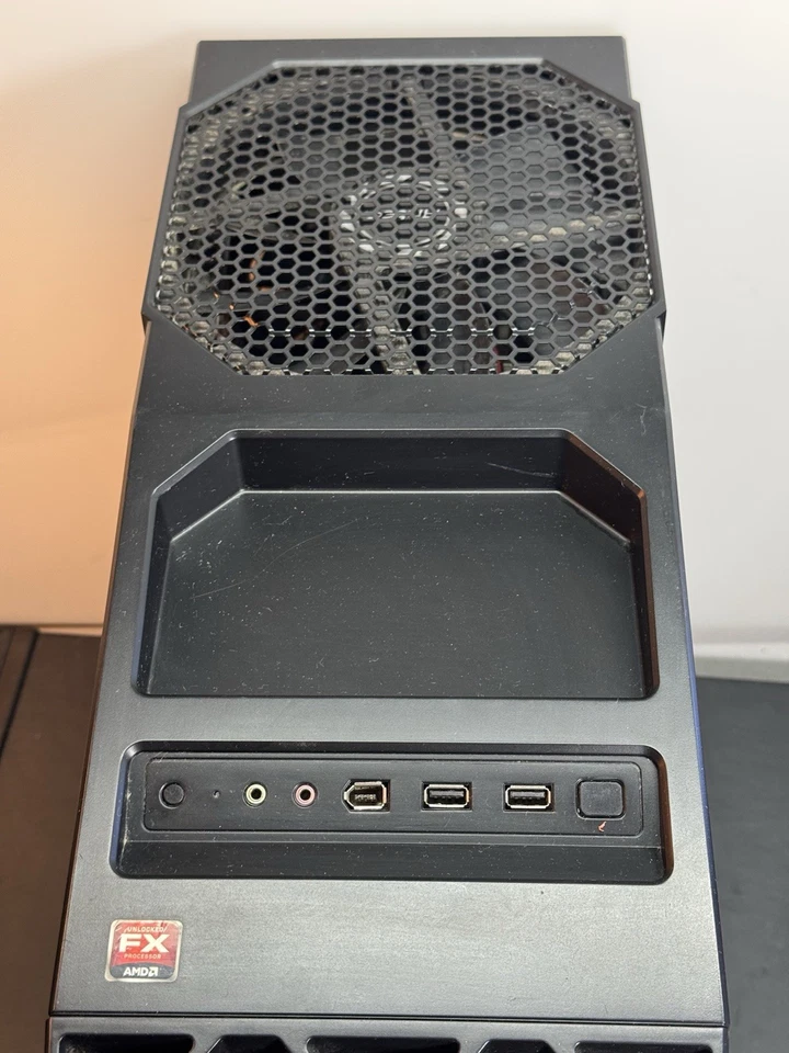 PC Antec Nine Hundred Computer Case Gigabyte Classic 4 AMD FX WD Corsair CX 430 - Image 4 of 4