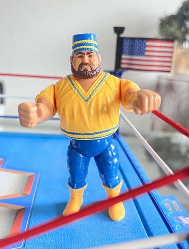 *Very Strong Joints* AKEEM WWF Wrestling Figure Ha...