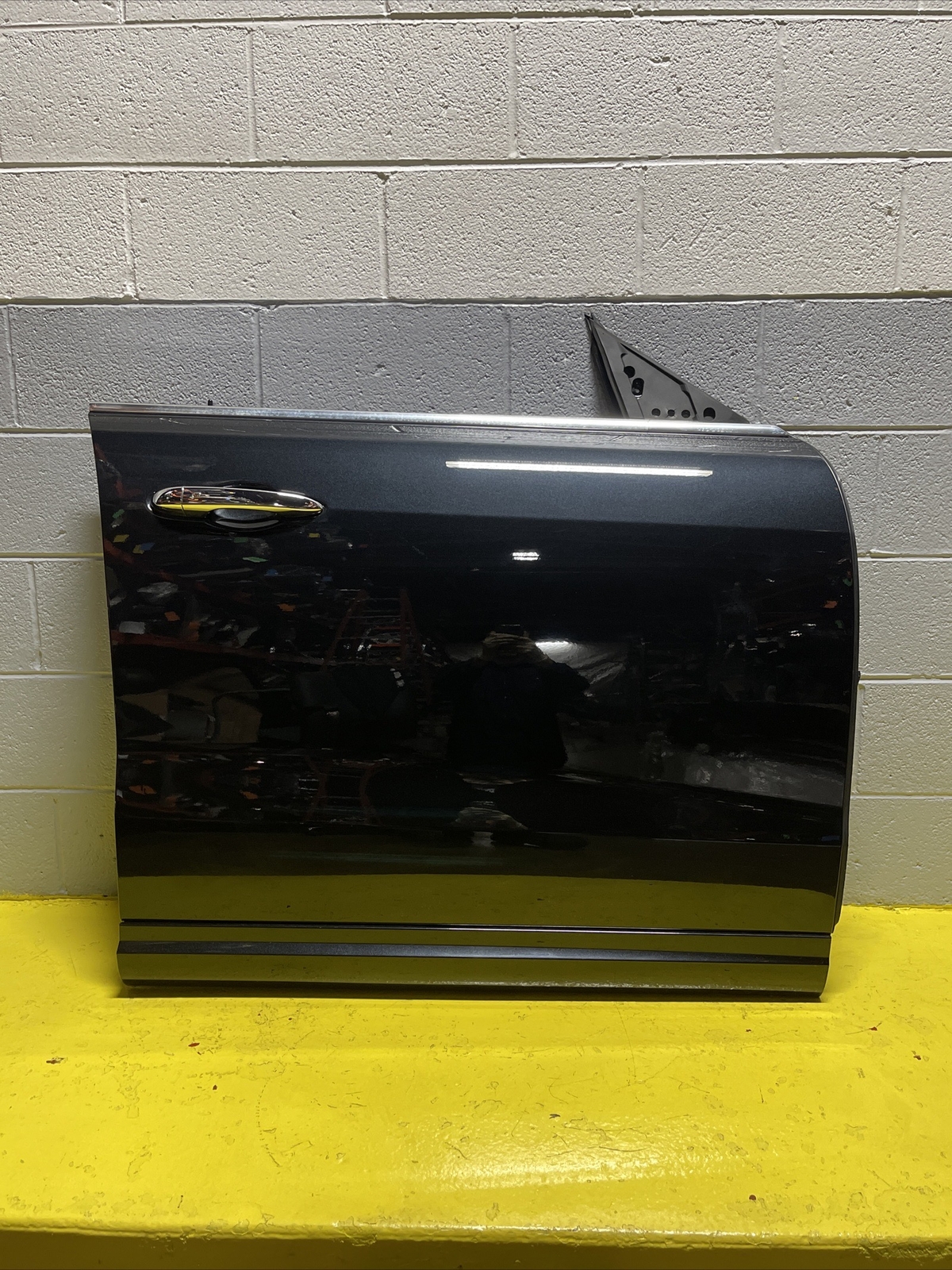 2017-2024 Maserati Levante M161 Front Right Door Shell Black OEM Assembly
