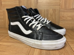 vans emboss sk8 hi