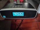iHome iP90 Dual Alarm Clock Radio, Am/Fm, iPod and iPhone Docking Station