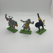 Vintage Deetail Britains Knights Figure Made In England Lot of 3 Soldiers 1971