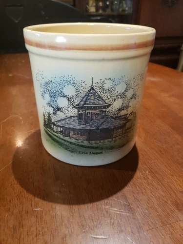 Vintage Roseville Alpine Pottery Erie Depot Ashland Ohio