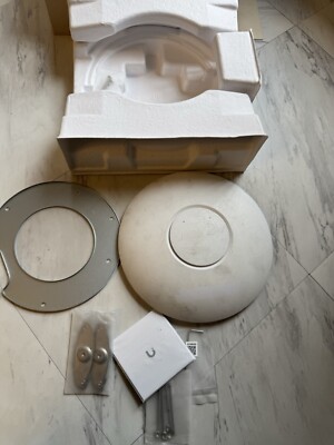 Ubiquiti Networks UniFi AP AC Pro UAP-AC-PRO Wireless Access Point