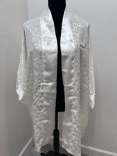Victoria  s Secret Gold Label Vintage Cream Satin Short Robe Kimono Jacquard