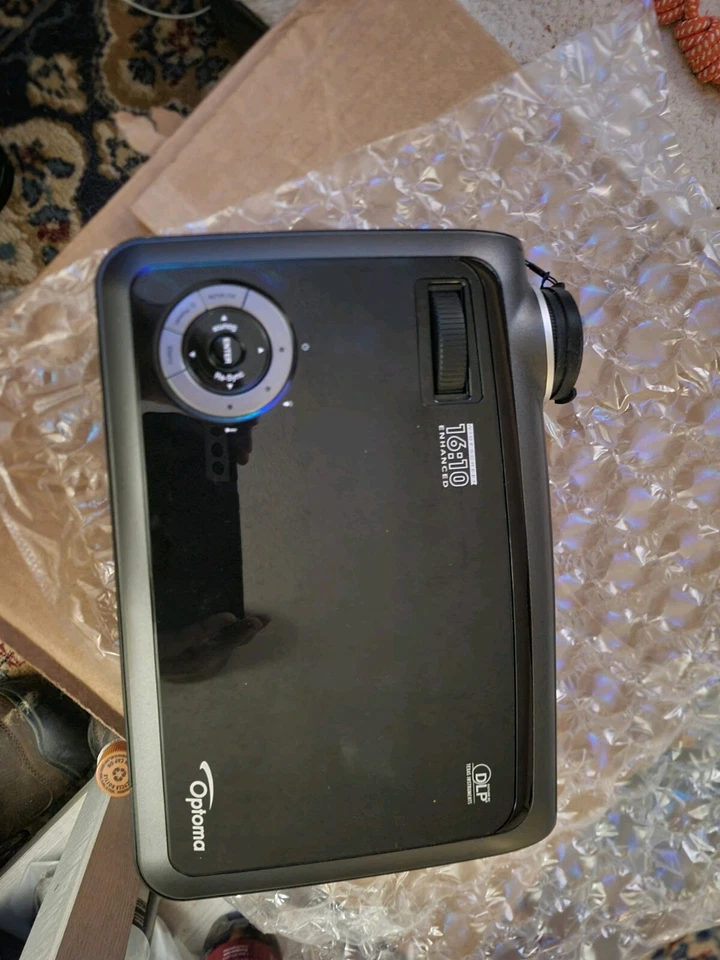 Optoma EW1610 DAEPTNB DLP Projection Display, barely used. - Image 2 of 4