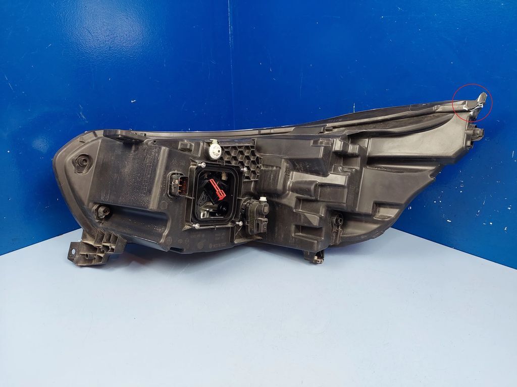 Renault Trafic III (X82) 2017 Front right headlight headlamp